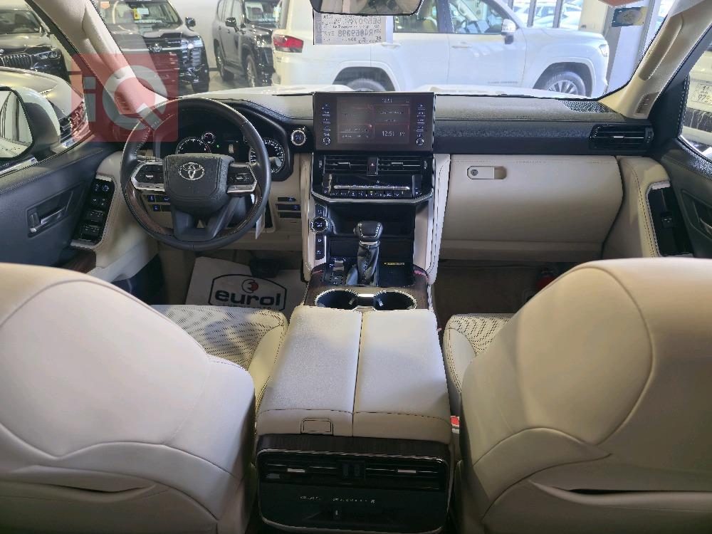 تويوتا لاندكروزر